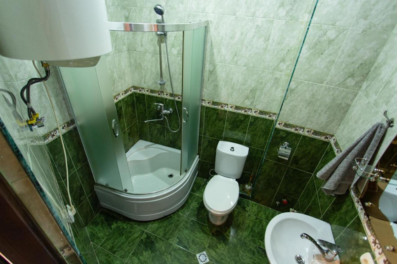 Apartments In The Historical Center Of Batumi, Near The Seaside Park Luaran gambar
