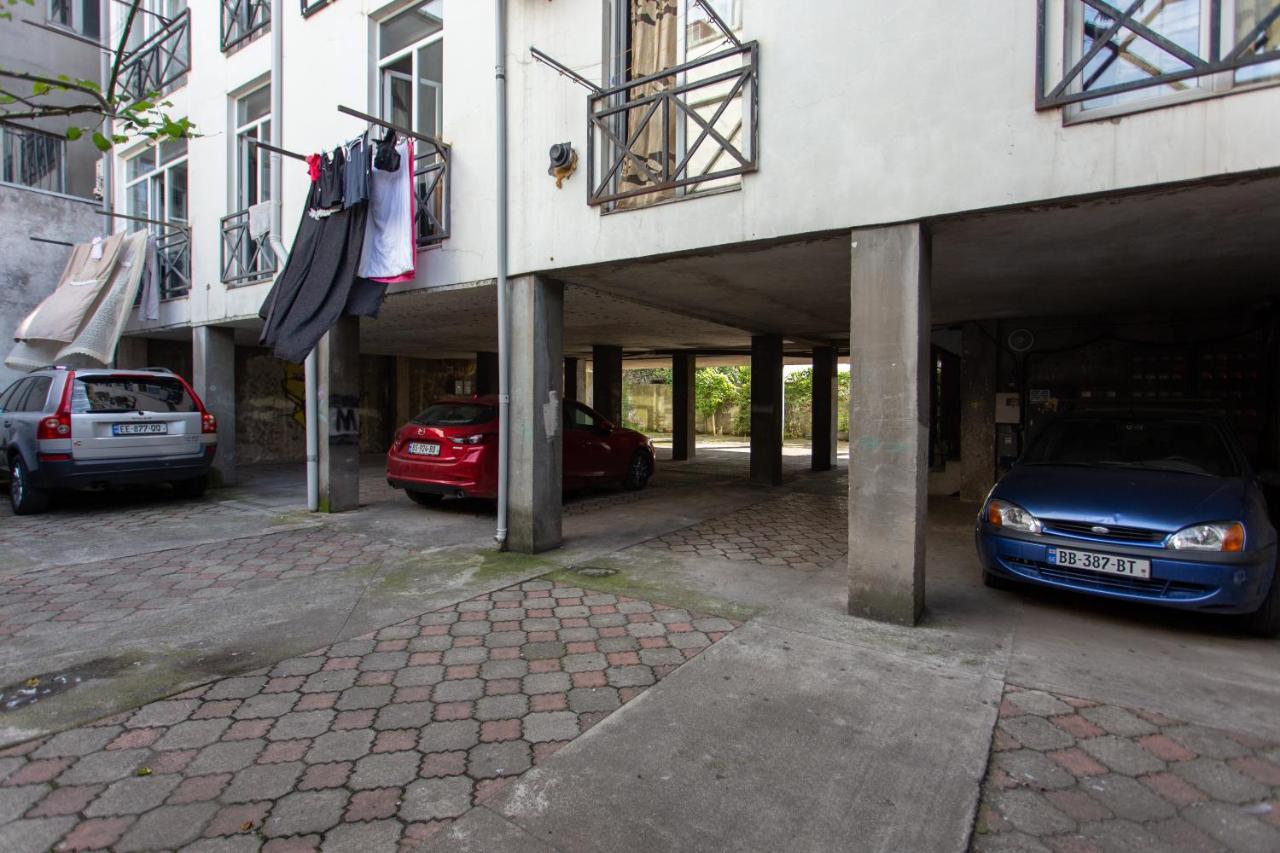 Apartments In The Historical Center Of Batumi, Near The Seaside Park Luaran gambar