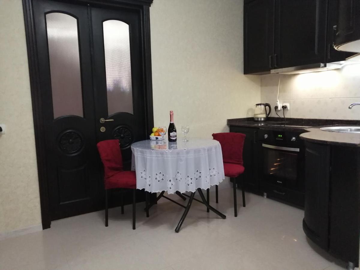 Apartments In The Historical Center Of Batumi, Near The Seaside Park Luaran gambar