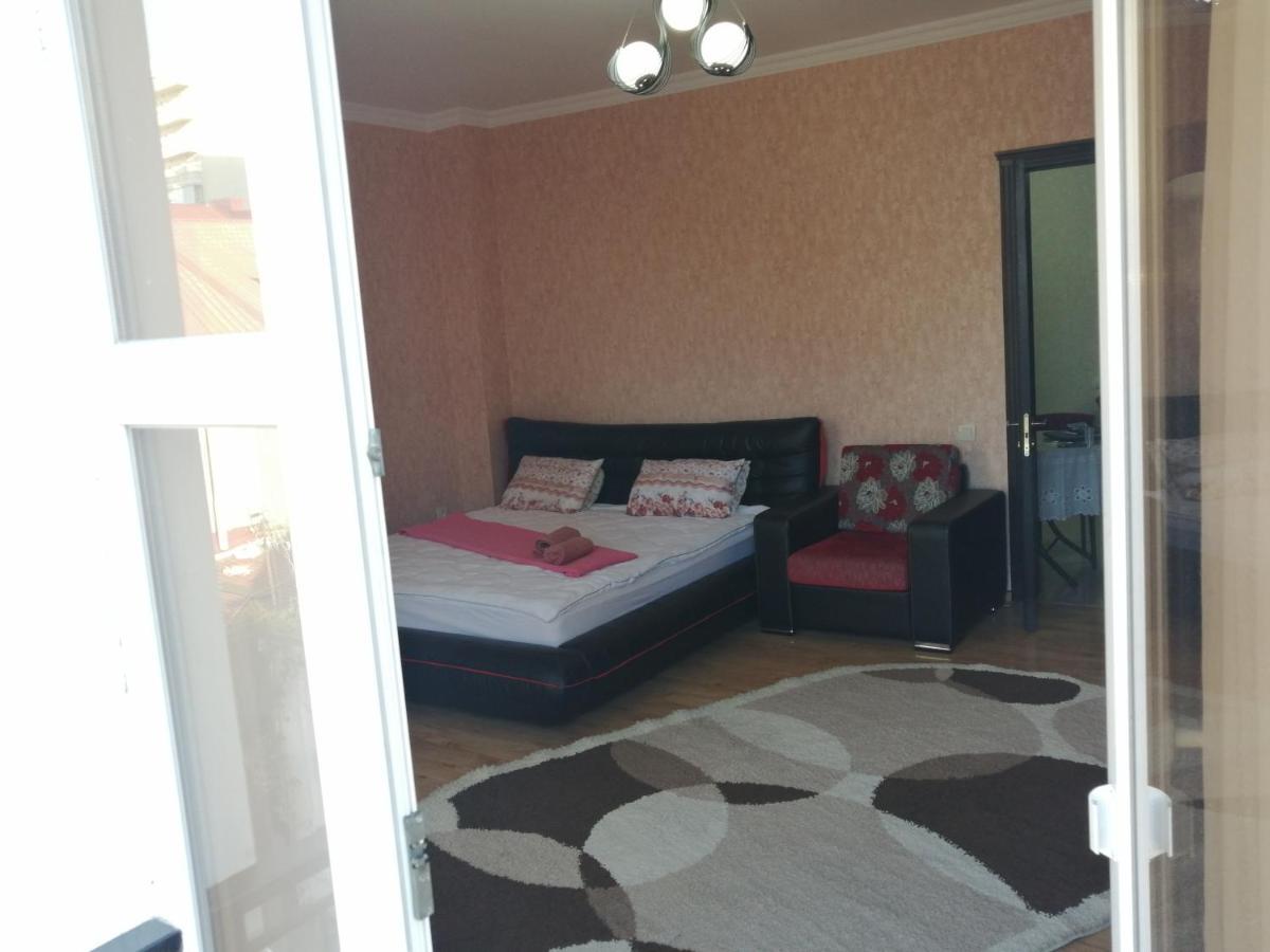 Apartments In The Historical Center Of Batumi, Near The Seaside Park Luaran gambar