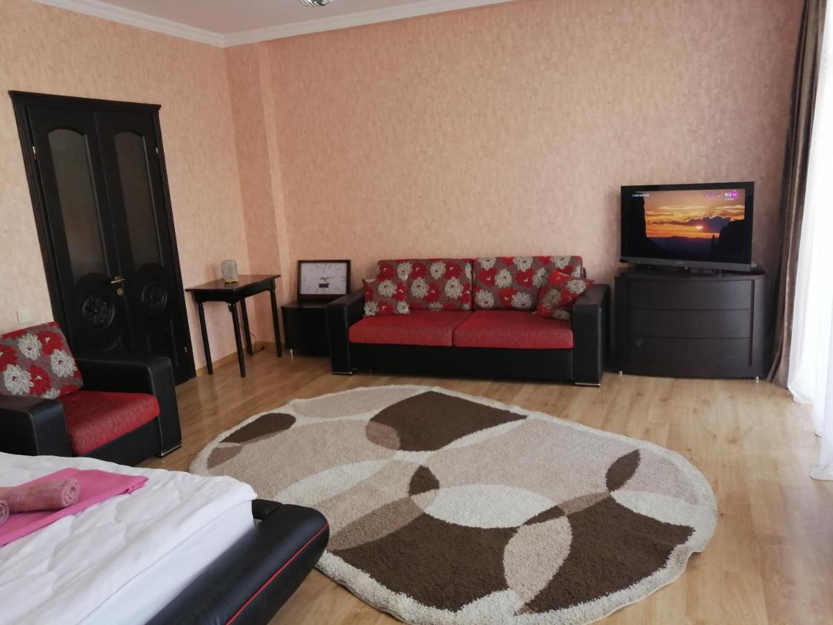 Apartments In The Historical Center Of Batumi, Near The Seaside Park Luaran gambar